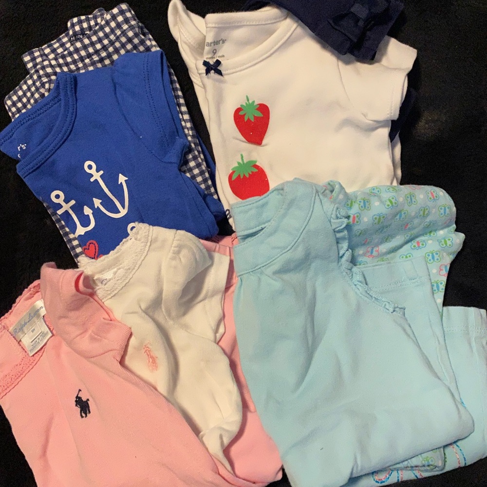 4 outfits -9 months